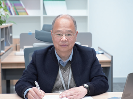 倪汉斌/中学化学高级教师、原启东中学教师